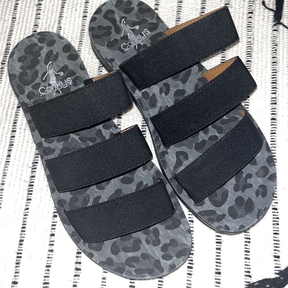 Corkys Cheetah Sandals - Picture 1 of 2